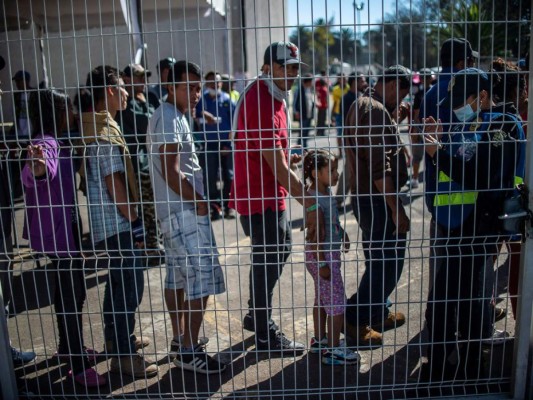 FOTOS: El día a día de la caravana migrante en un albergue mexicano rumbo a Estados Unidos