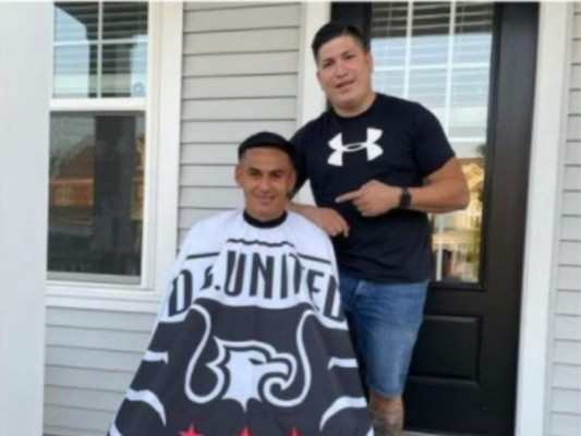 Así es la vida de Alejandro Arita, el joven hondureño barbero de las figuras del DC United