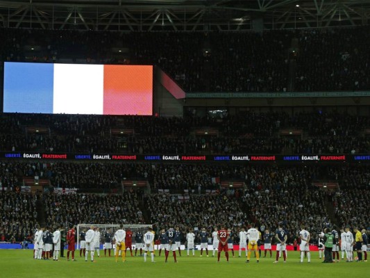 Himno de Francia sonará antes de cada partido de Premier League este fin de semana
