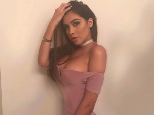 Hija de Myrka Dellanos rompe el silencio y revela cómo obtiene sus carnosos labios