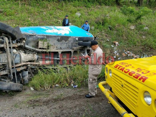FOTOS: El drama tras accidente de rastra que dejó un muerto en El Carrizal