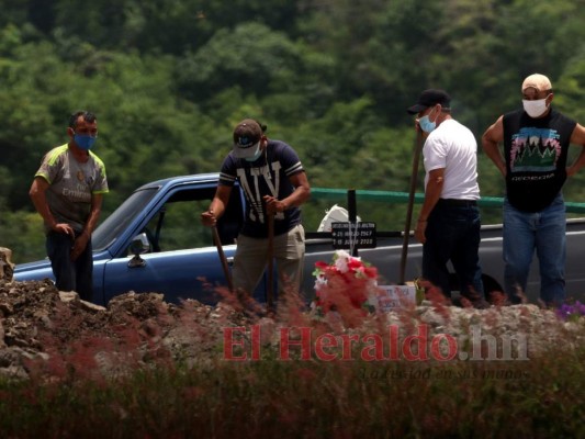 Sin velorios, ni acompañamiento: el doloroso adiós a víctimas de covid-19 en Honduras