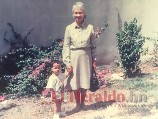 FOTOS: El covid-19 apagó en un segundo 103 años de vida y trayectoria
