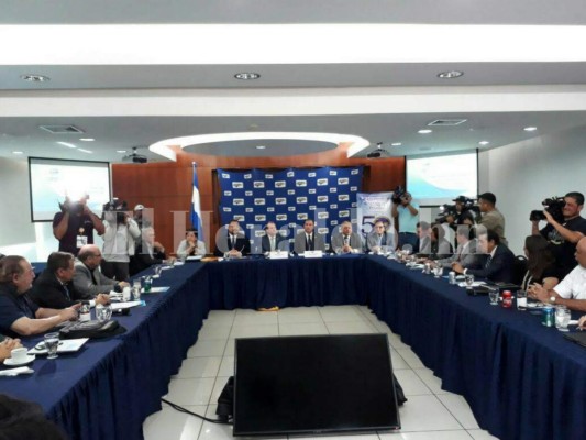 Depuradora policial se reúne con la cúpula empresarial de Cohep