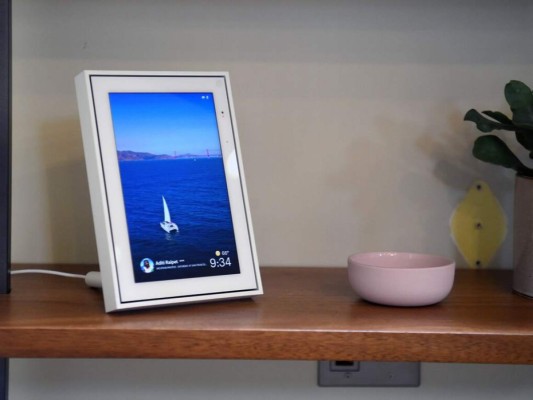 Facebook lanza nueva pantalla inteligente y a menor precio