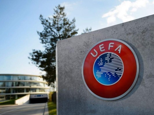 La FIFA se une a la UEFA contra el proyecto de Superliga europea