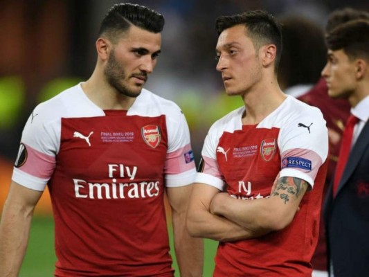 Mesut Özil y las polémicas que han salpicado su carrera