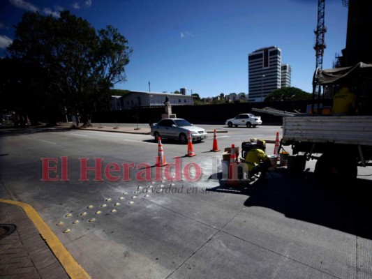 Tras atropellos comienzan a señalizar bulevar Los Próceres (Fotos)