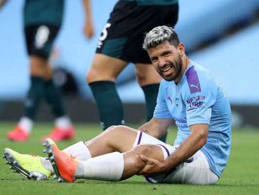 Sergio Agüero anuncia que la operación de rodilla 'salió bien'