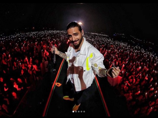 Maluma comparte vídeo de una señora cantando 'Felices los 4'