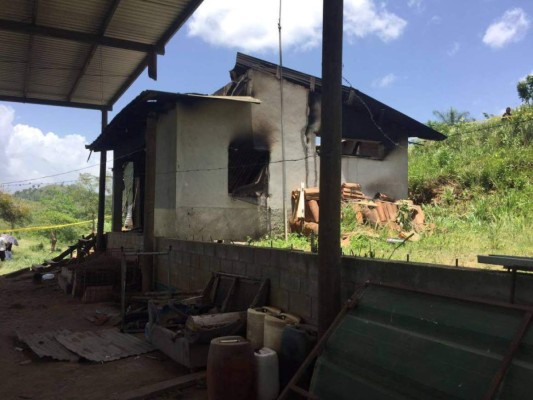 Matan y queman a hombre dentro de vivienda; dos más están desaparecidos &nbsp;