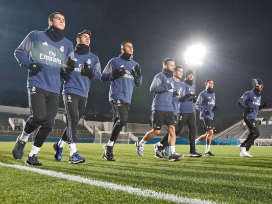 Un Real Madrid aclamado a su llegada a Japón prepara ya el asalto al trono mundial&nbsp;&nbsp;