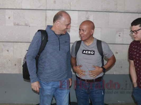 FOTOS: Fabián Coito regresa a Honduras tras más de 40 días de vacaciones en Uruguay