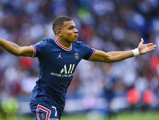 PSG, sin Messi ni Neymar, golea a Clermont 4-0