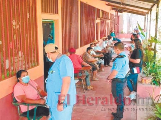 Tres municipios acumulan el 68% de casos covid-19 en La Paz