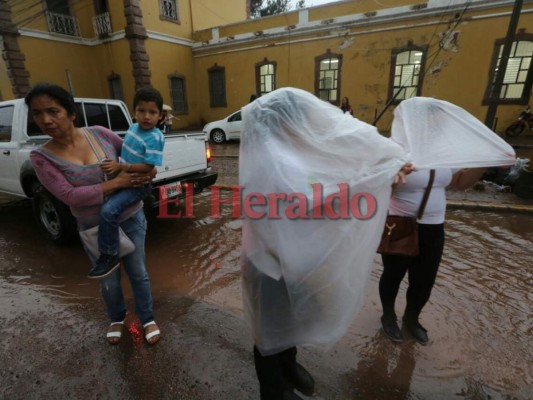Imágenes de las inundaciones en Tegucigalpa tras fuerte lluvia