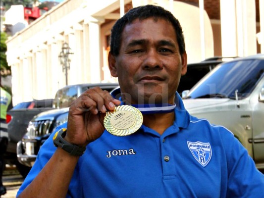 José Valladares es el tercer entrenador de Concacaf en clasificar a tres mundiales sub 17