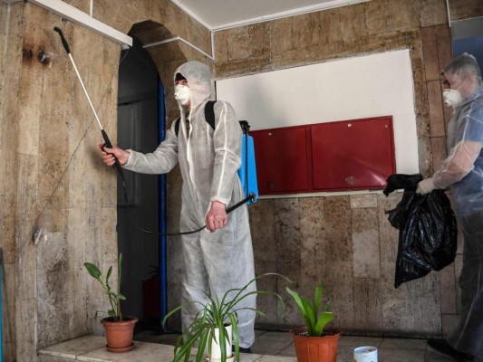 FOTOS: Rusia cierra sus fronteras y sus ciudadanos se refugian en casa