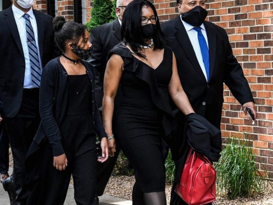 FOTOS: Tristeza e indignación marcan funeral de George Floyd en Minneapolis