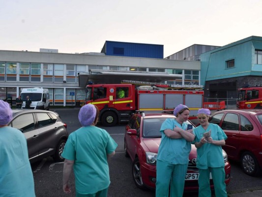 El Reino Unido prolonga al menos tres semanas el confinamiento&nbsp;