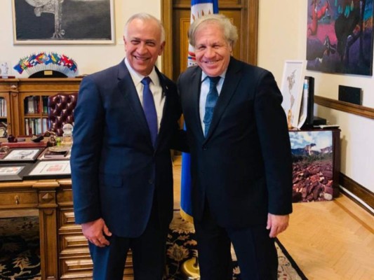 Mauricio Oliva se reunió en Estados Unidos con Luis Almagro para revisar avances del convenio para reformas electorales