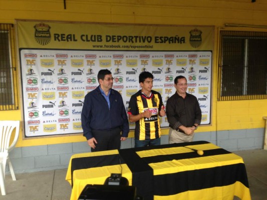 Real España presentó al uruguayo Foliados