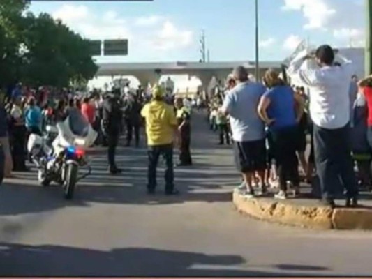 Ciudad Juárez recibió cenizas de su hijo pródigo, Juan Gabriel