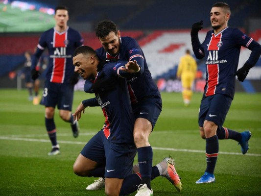 ¿Se va Lionel Messi al PSG? Fue captado 'muy cariñoso' con los jugadores del equipo rival