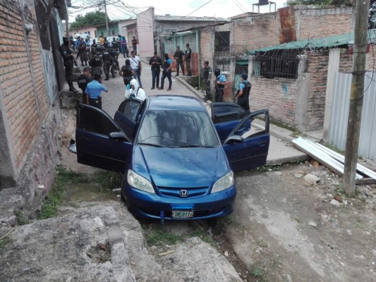 Hallan dos carros que habrían usado en crimen de conductor de bus rapidito
