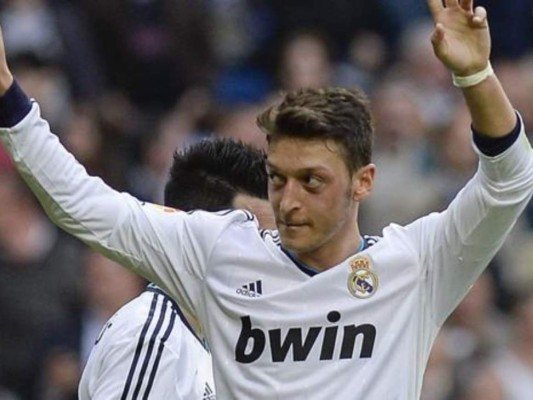 Mesut Özil y las polémicas que han salpicado su carrera