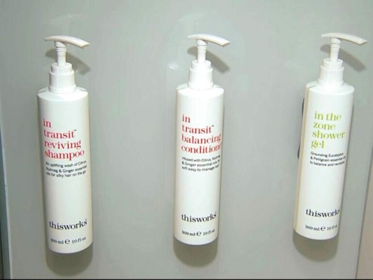 California prohibirá uso de botellitas de champú en hoteles ¿Cuál es la razón?