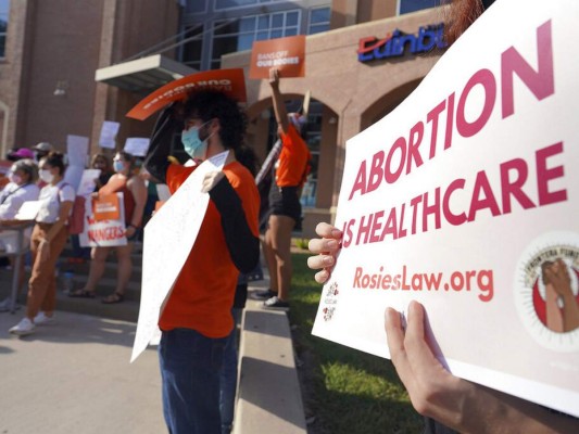 Lo que debes saber de la ley del aborto 'latidos del corazón' aprobada en Texas