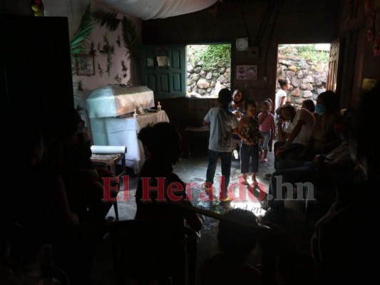 Desgarrador último adiós de menor ahogado en el río Choluteca (FOTOS)