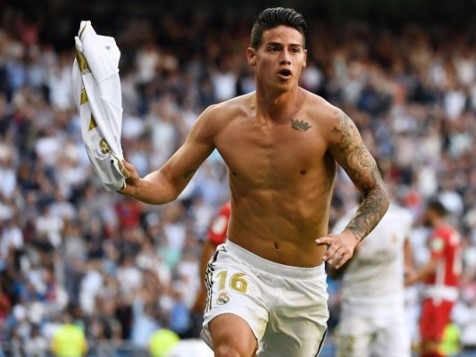 Un Real Madrid con dos caras asegura el liderato en España