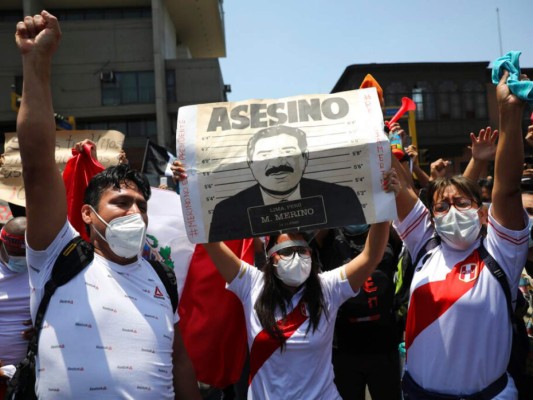 Fiscal investiga por dos homicidios a expresidente de Perú