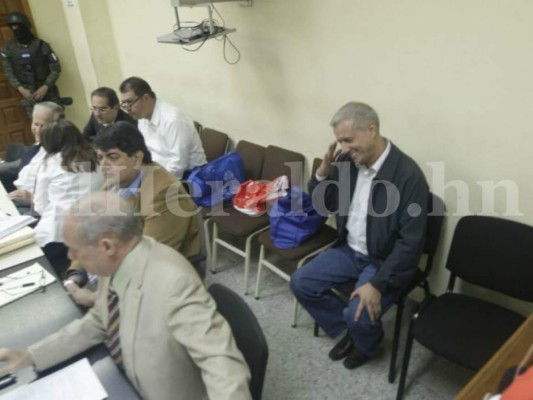 Honduras: Mario Zelaya pide cumplir condena dando consulta médica gratis