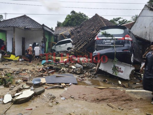 Fotos de la devastación que dejó el tsunami en Indonesia