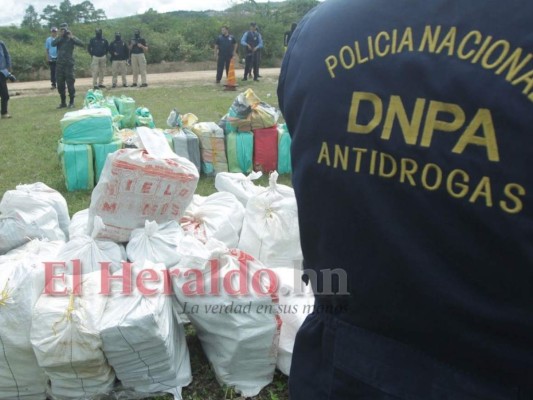 Honduras 'no fomenta ni facilita' el tráfico de drogas, dice Control de Narcóticos de EEUU