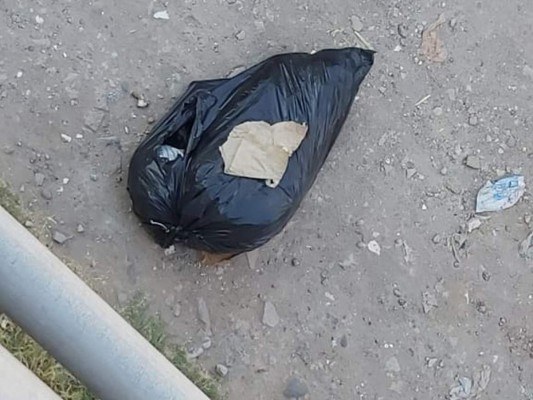 En una bolsa negra hallan el cadáver de una persona en la capital