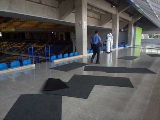 Causan daños al Palacio Universitario de los Deportes previo al concierto de Jesse y Joy