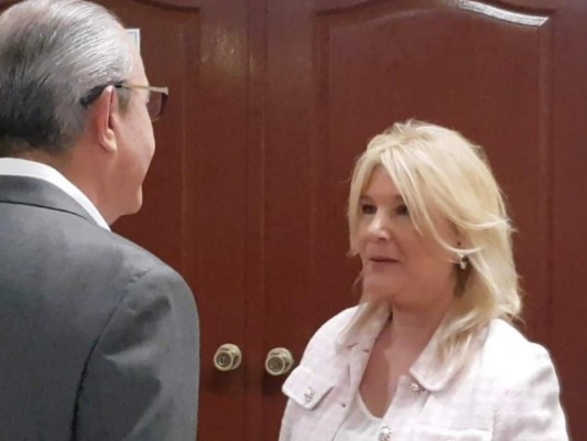 Esposa de expresidente Tony Saca es procesada por corrupción&nbsp;&nbsp;