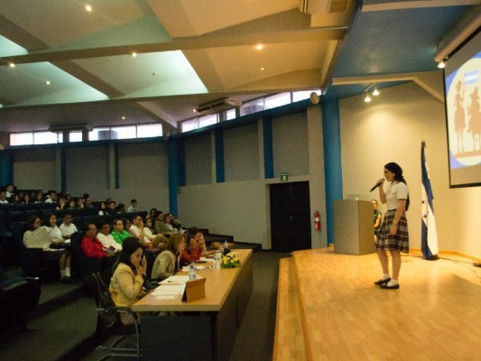 Concurso intercolegial de oratoria 'Quijotes para Honduras” finaliza con éxito
