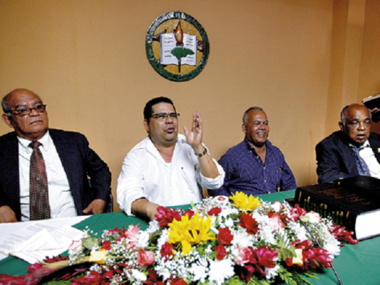 Maestros exigen 55 mil millones, el doble del presupuesto de Educación