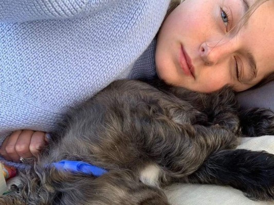 FOTOS: Así es Emma Corrin, actriz que dará vida a la princesa Diana