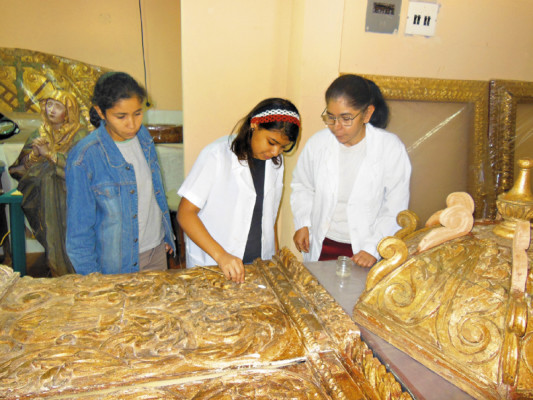 Retoques divinos con sello de mujer