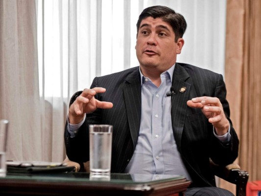 Reanudación de fútbol ayuda a 'salud mental', dice presidente de Costa Rica&nbsp;&nbsp;