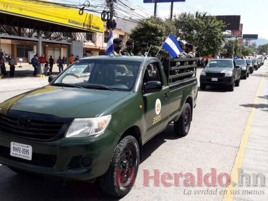 Las Fuerzas Armadas muestran su poderío en desfile cívico-militar por aniversario