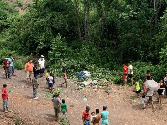 Hallan los cadáveres de dos hombres en Villanueva, Cortés