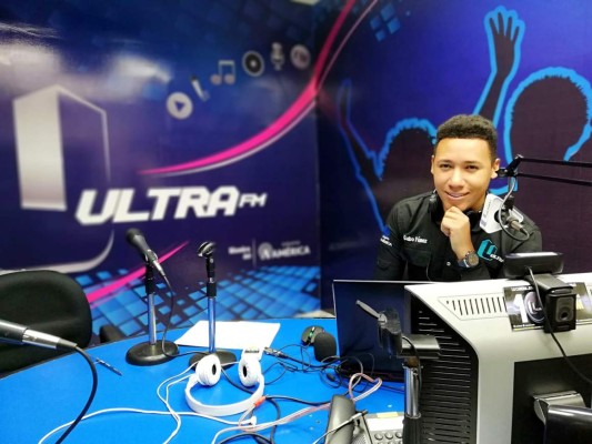 'Gabo' Fúnez: el locutor que enamoró con su voz al público hondureño