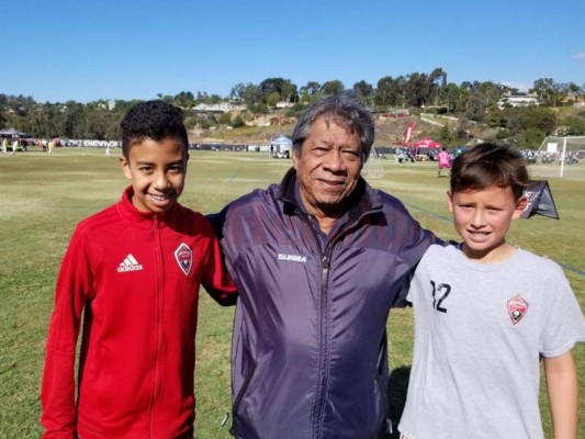 Ramón Maradiaga ofrece charlas a jóvenes en San Diego